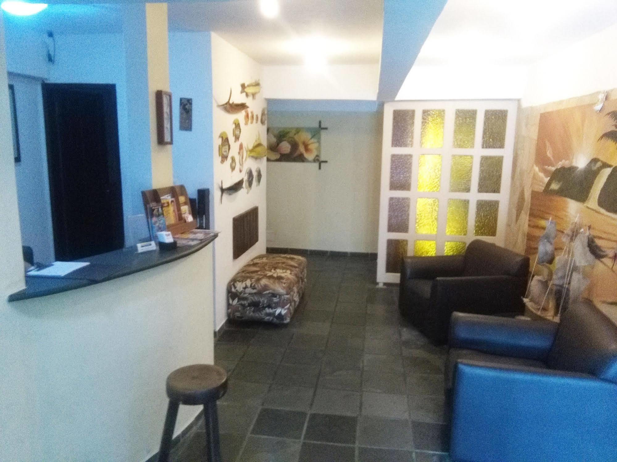Beijos Y Abracos Inn 2*